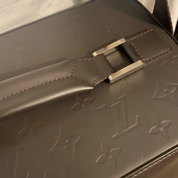 Authentic pre loved Louis Vuitton!!🥰🥰Charly Monogram- Glacéd Brown Leather - Picture 10 of 15